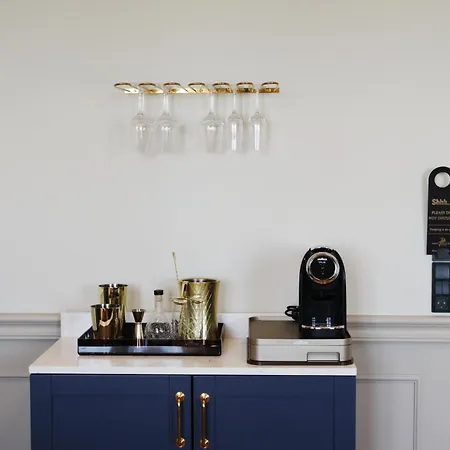 Отель Profilhotels Plaza 4*