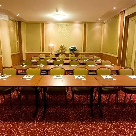 Profilhotels Plaza Hotell 4*