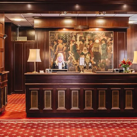 Profilhotels Plaza Hotell 4*