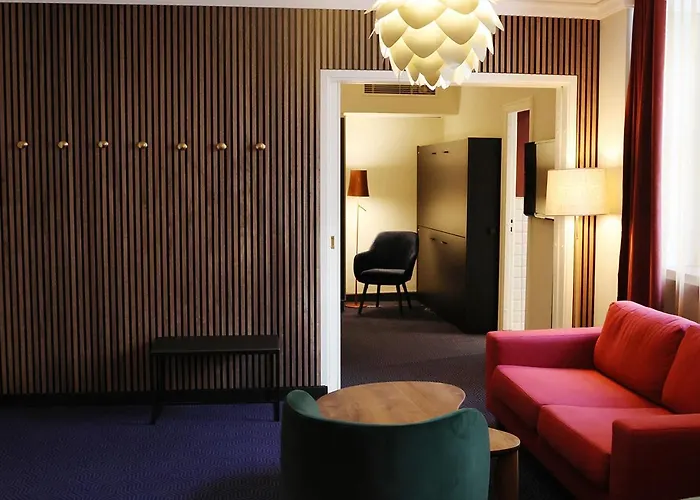 Отель Profilhotels Plaza