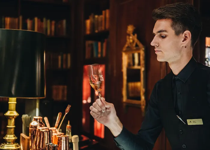 Profilhotels Plaza Отель 4*