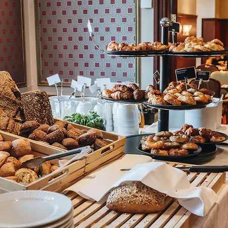 Profilhotels Plaza 4*