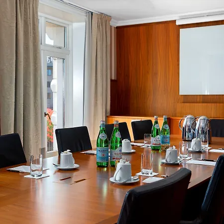 Profilhotels Plaza فندق