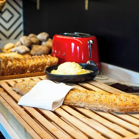 Profilhotels Plaza فندق 4*